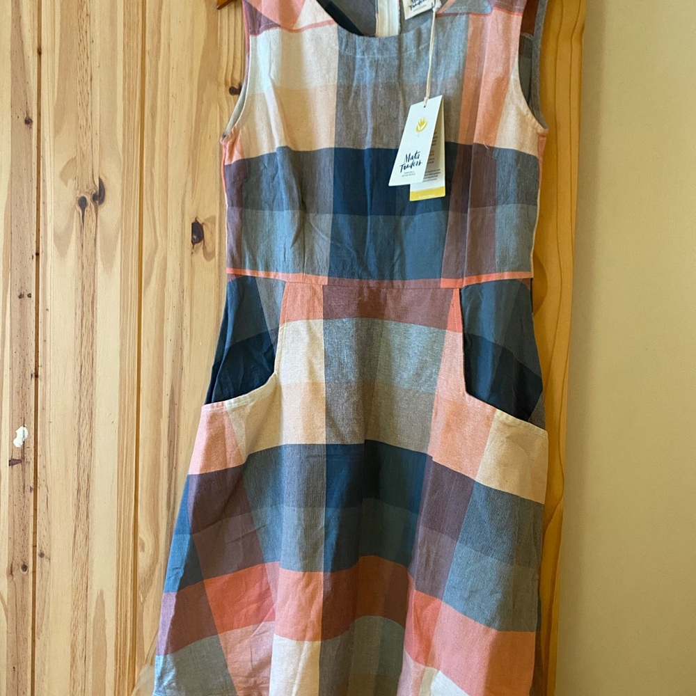 Mata Traders Sleeveless Midi Dress in Coral, Navy, Cream Plaid